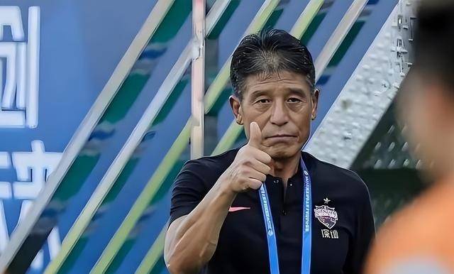 包含Ning在加拿大队比赛中锐不可当，锐不可当引发热议！引发球迷热议的词条-爱游戏APP