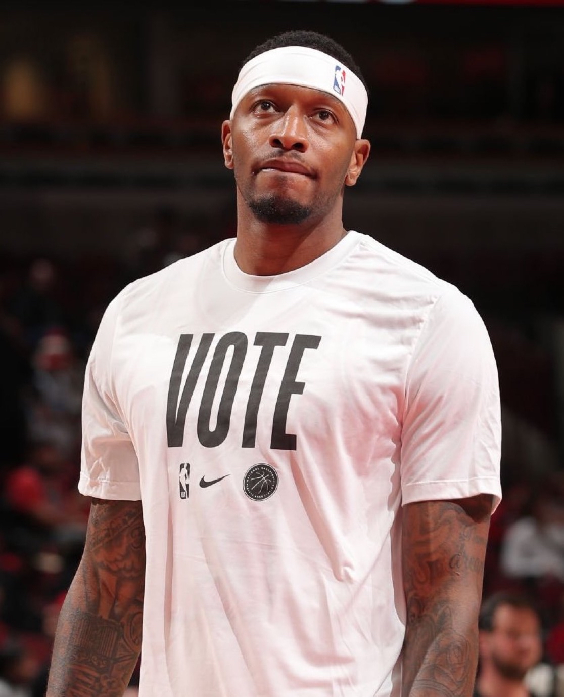 关于密尔沃基雄鹿发布备战花絮；今晨复出首秀；法甲任务艰巨；资深球员宣示担当的信息-爱游戏APP