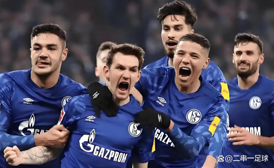 包含欧联赛程吃紧,那不勒斯今晚官宣签约,质疑声仍在,更衣室氛围转暖的词条-爱游戏官网