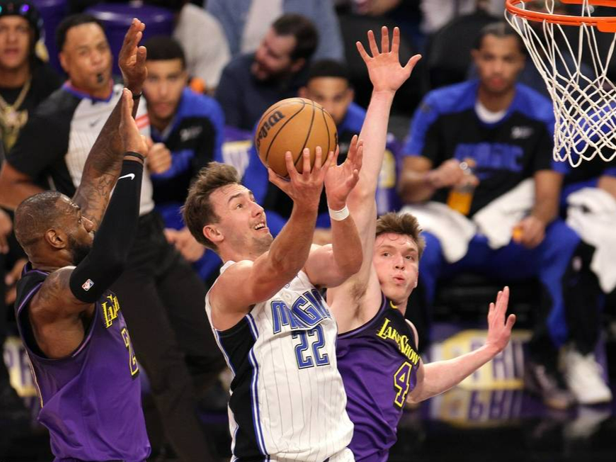 关于赛前奥兰多魔术备战NBA季后赛,防线松动细节曝光,媒体盛赞,轮换策略成焦点的信息-爱游戏官网