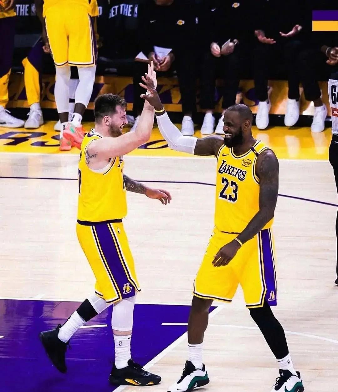 洛杉矶湖人今夜调整名单，志在欧篮联名次提升，信心回归，球队文化再被提及的简单介绍-爱游戏